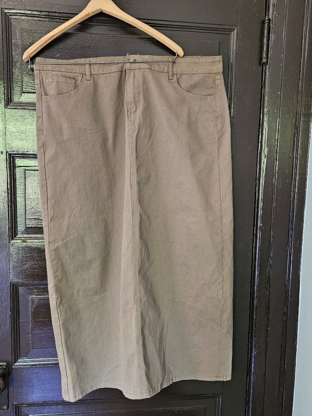Stella Maxi Skirt in Olive Khaki